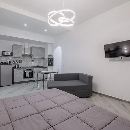 Carlo's House With Private Terrace Apartment Rome